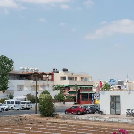 Ripo Stunning And Cosy Paralimni